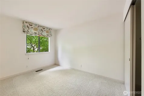 17304 NE 34th Street Redmond WA 98052