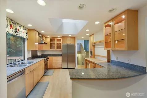 17304 NE 34th Street Redmond WA 98052
