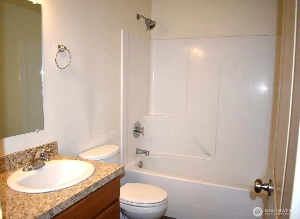 218 E Whitman Drive College Place WA 99324