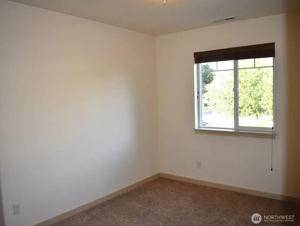 218 E Whitman Drive College Place WA 99324