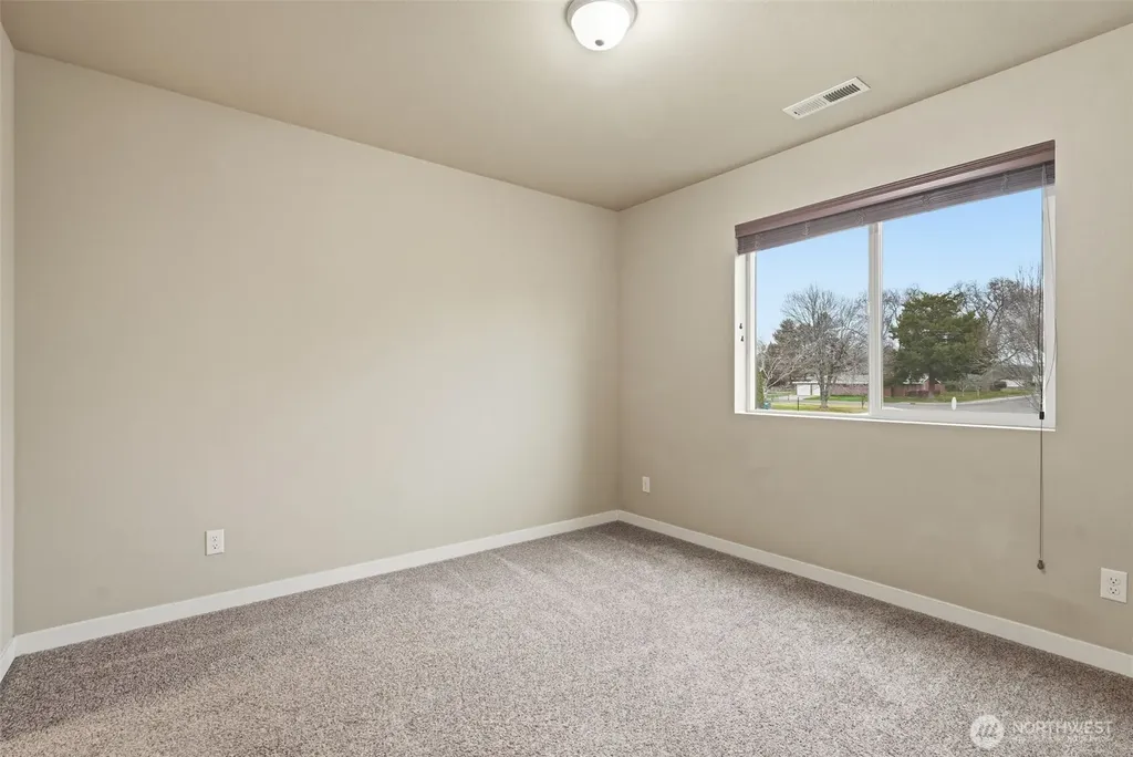 226 E Whitman Drive College Place WA 99324