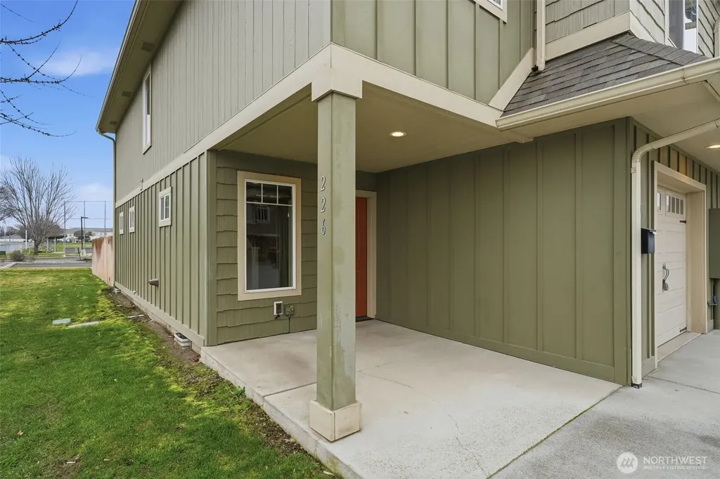 226 E Whitman Drive College Place WA 99324