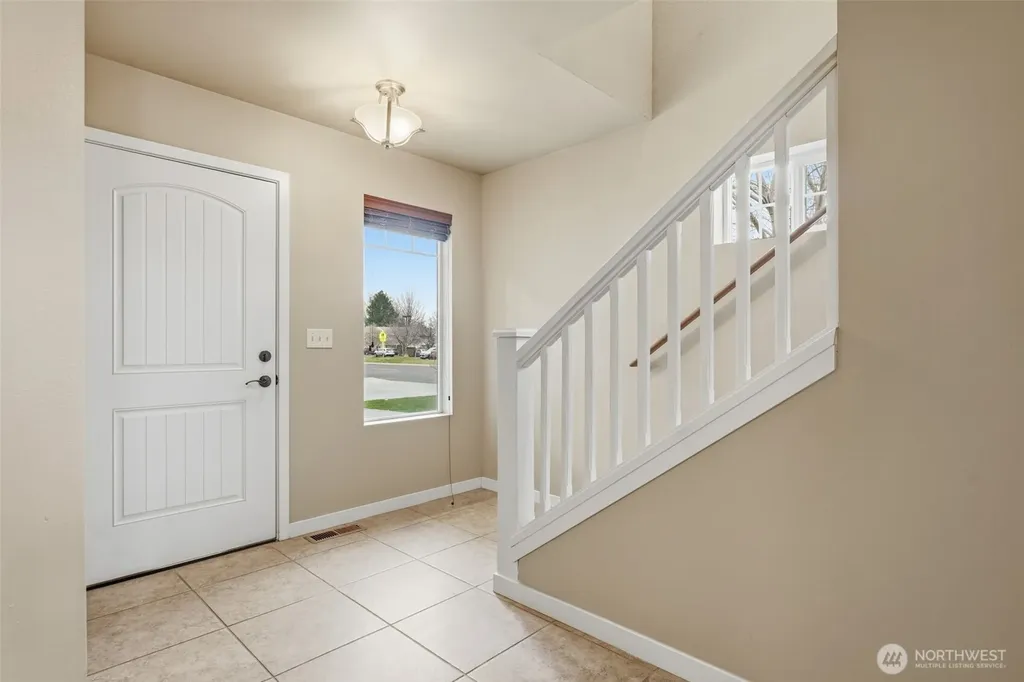 226 E Whitman Drive College Place WA 99324