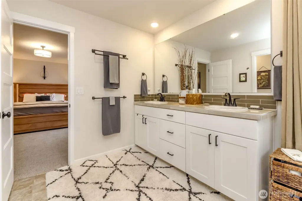 12104 126th Avenue Ct E Puyallup WA 98374