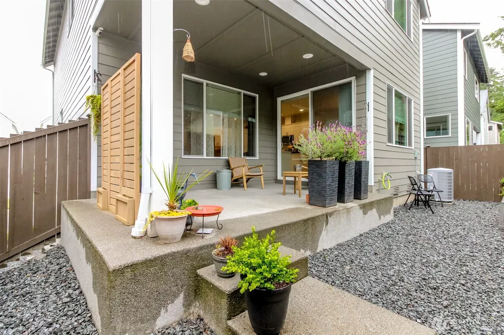 12104 126th Avenue Ct E Puyallup WA 98374
