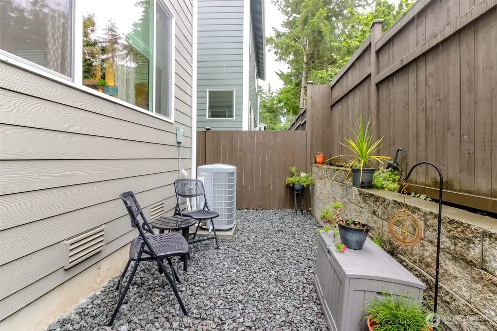 12104 126th Avenue Ct E Puyallup WA 98374