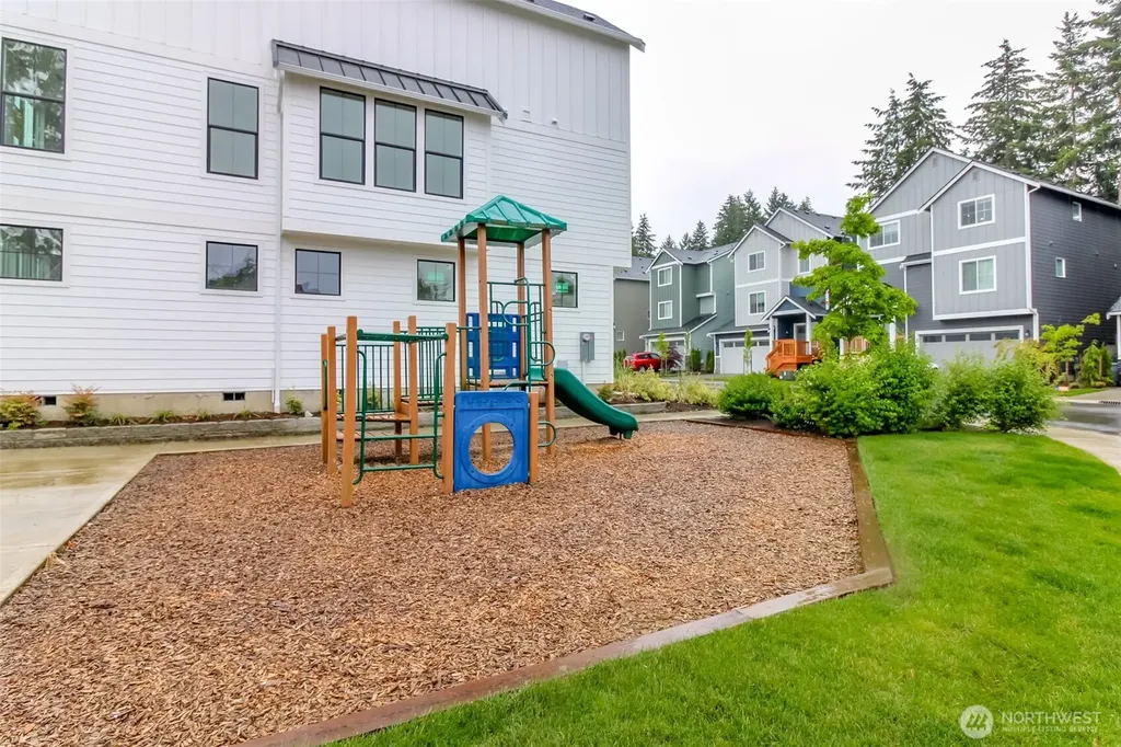 12104 126th Avenue Ct E Puyallup WA 98374