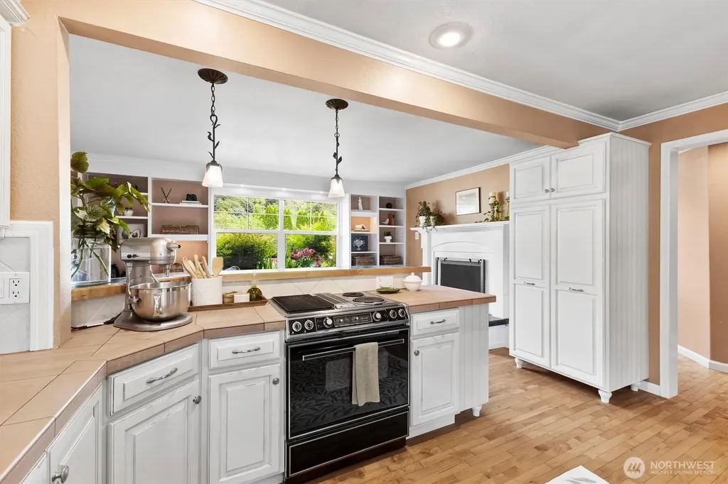 10311 Lundeen Parkway Lake Stevens WA 98258
