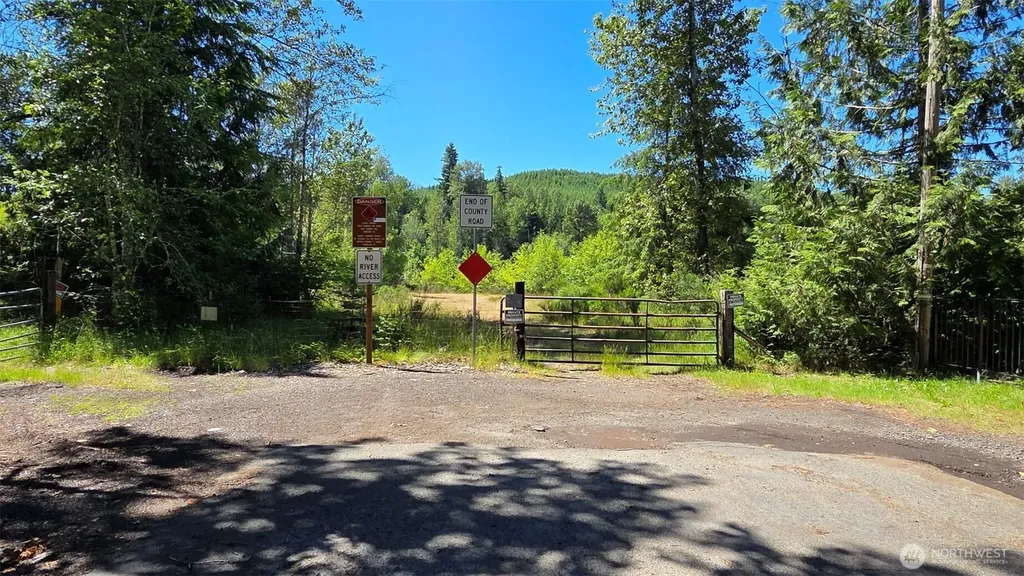260 Riverview Drive Castle Rock WA 98611