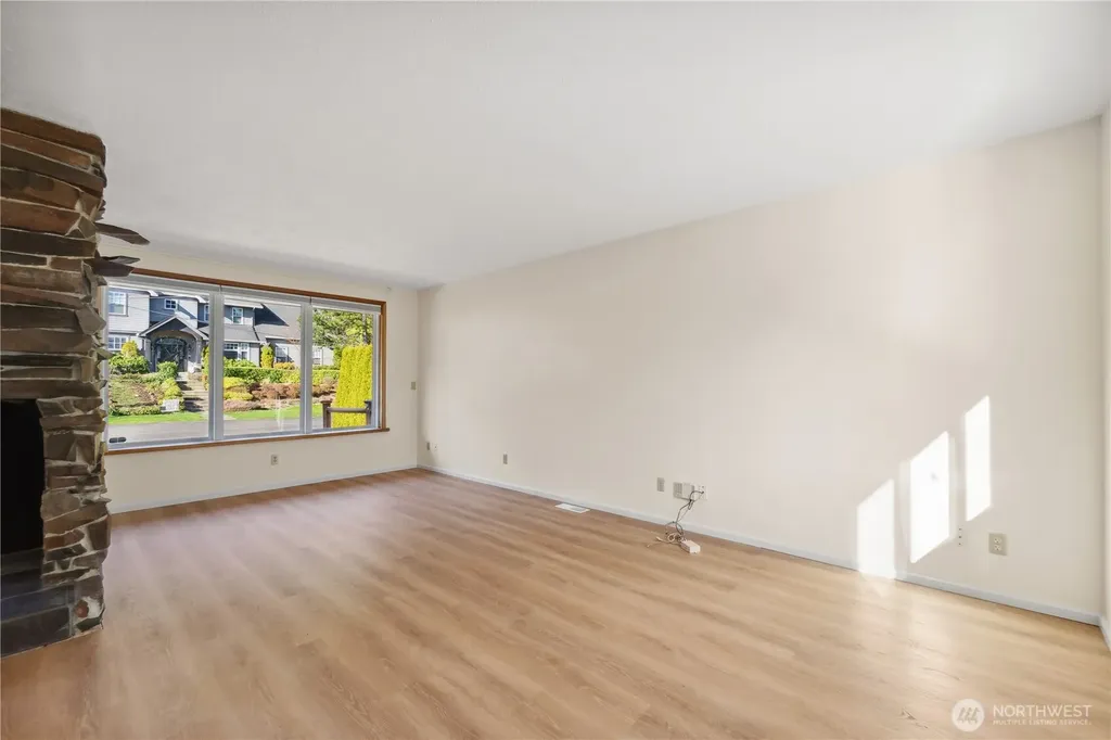 2538 102nd Avenue NE Bellevue WA 98004