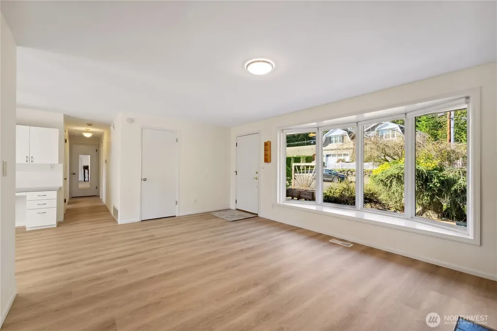 2538 102nd Avenue NE Bellevue WA 98004