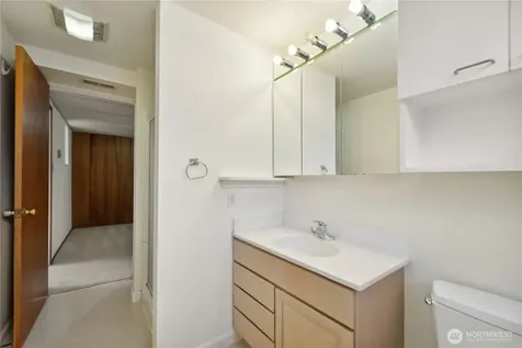 2538 102nd Avenue NE Bellevue WA 98004