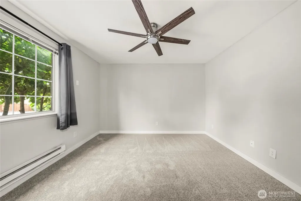 16817 Larch Way Lynnwood WA 98037