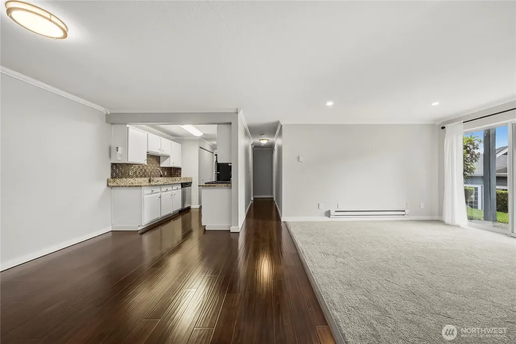 16817 Larch Way Lynnwood WA 98037