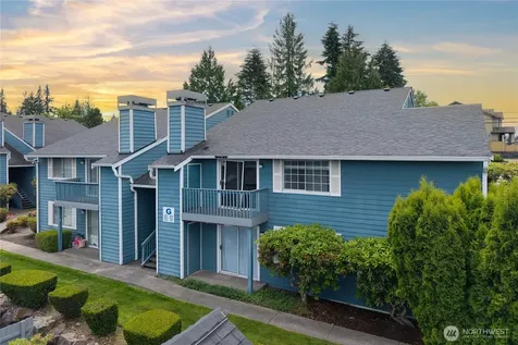 16817 Larch Way Lynnwood WA 98037
