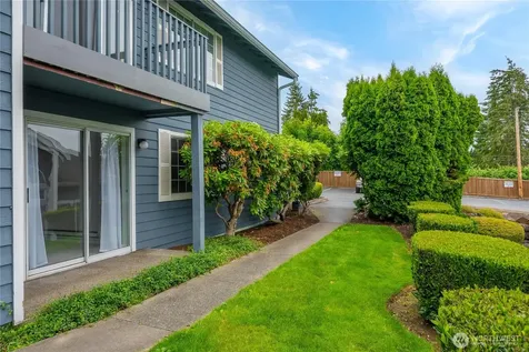 16817 Larch Way Lynnwood WA 98037