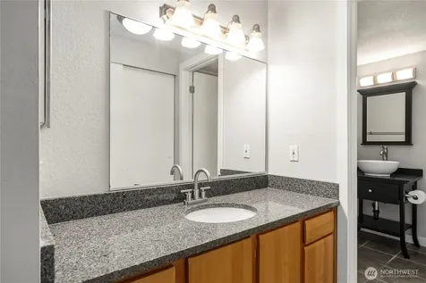 16817 Larch Way Lynnwood WA 98037