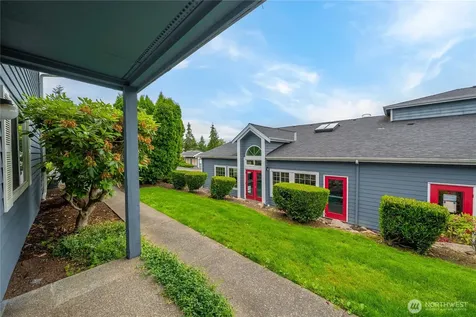 16817 Larch Way Lynnwood WA 98037