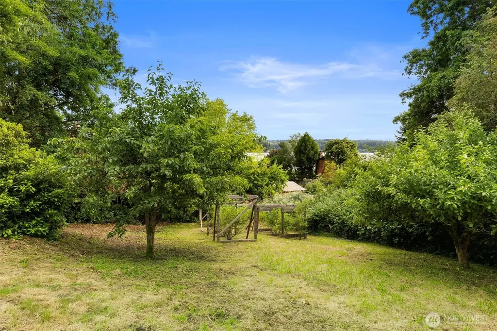 17164 Lemolo Shore Drive NE Poulsbo WA 98370