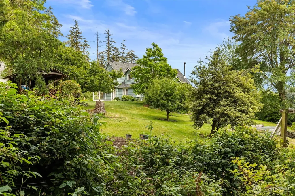 17164 Lemolo Shore Drive NE Poulsbo WA 98370