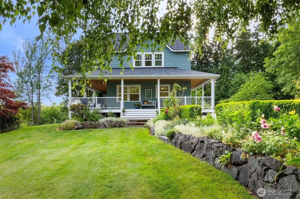 17164 Lemolo Shore Drive NE Poulsbo WA 98370