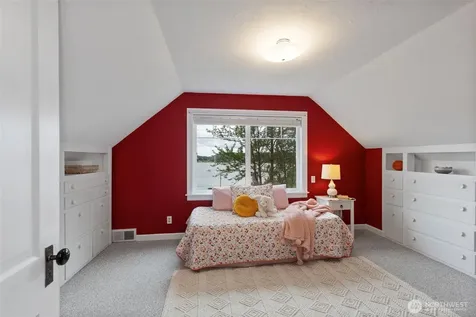 17164 Lemolo Shore Drive NE Poulsbo WA 98370