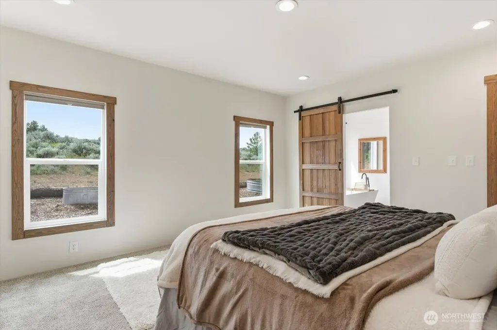 389 Muledeer East Wenatchee WA 98802