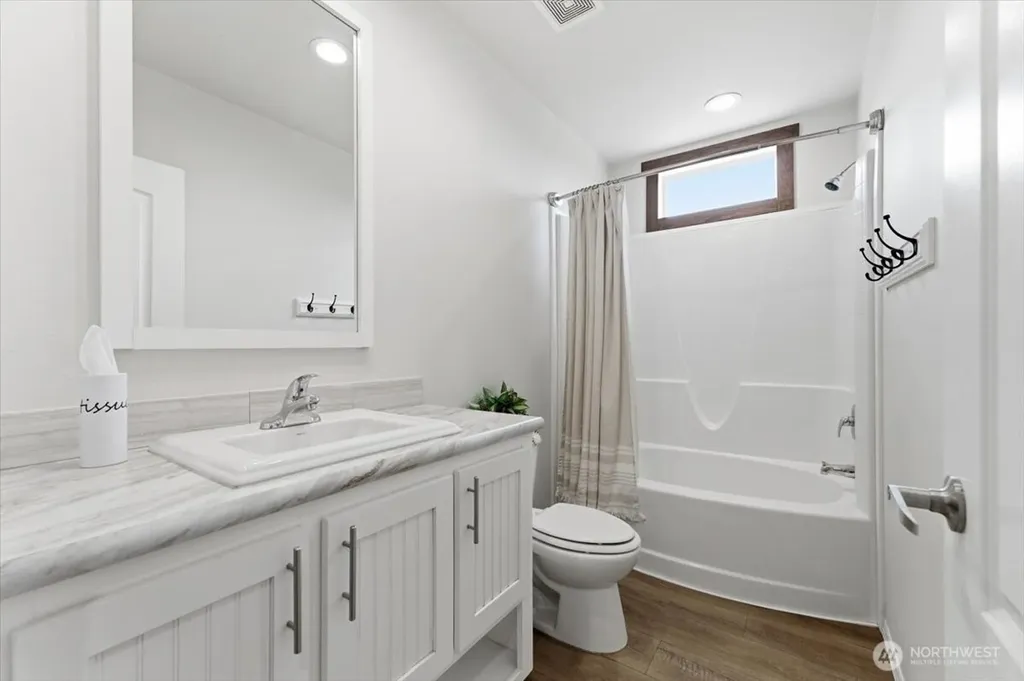 389 Muledeer East Wenatchee WA 98802