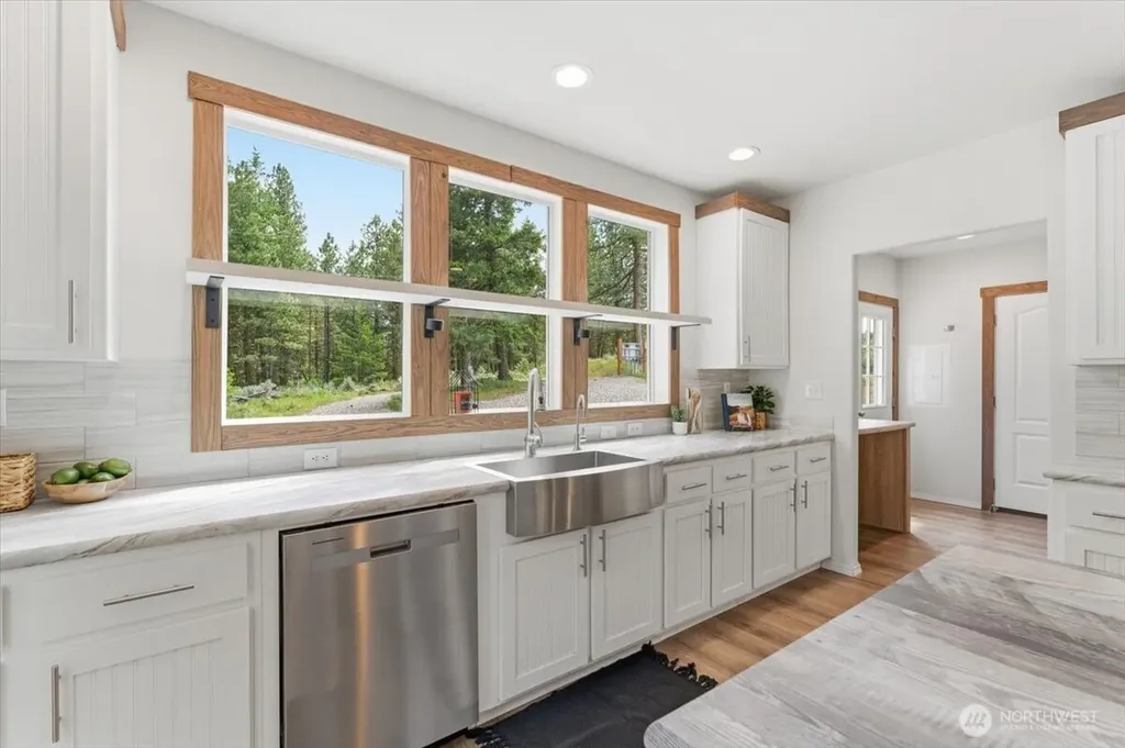 389 Muledeer East Wenatchee WA 98802