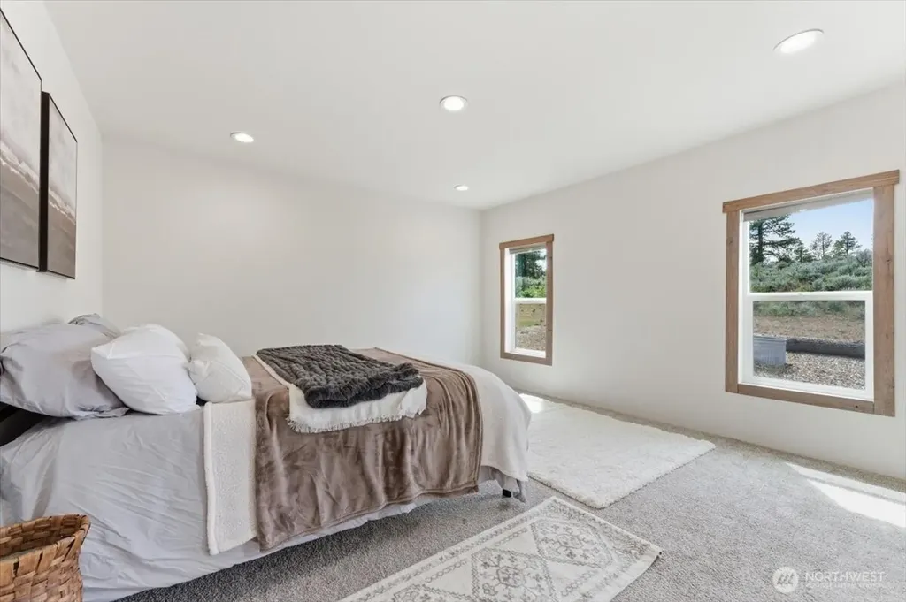 389 Muledeer East Wenatchee WA 98802