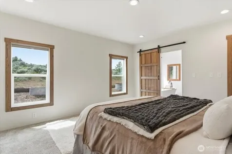 389 Muledeer East Wenatchee WA 98802