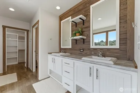 389 Muledeer East Wenatchee WA 98802