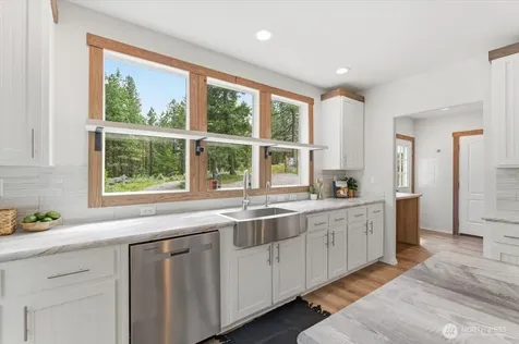 389 Muledeer East Wenatchee WA 98802