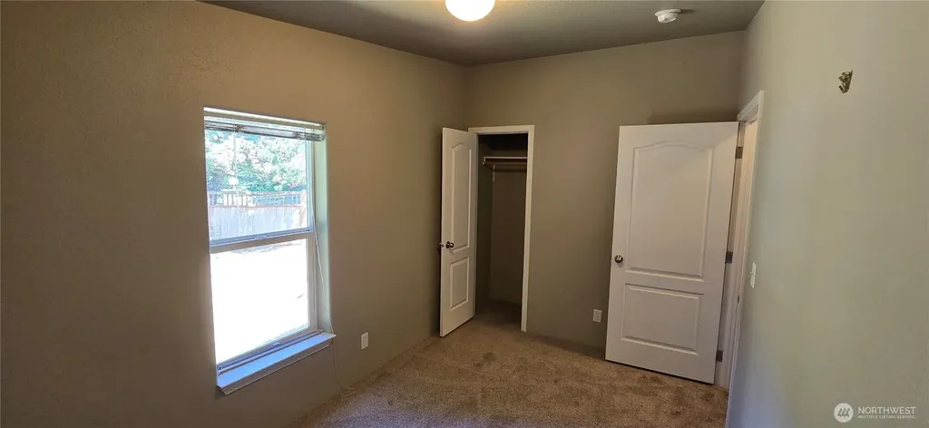 532 E 6th Street Port Angeles WA 98362