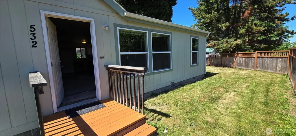 532 E 6th Street Port Angeles WA 98362