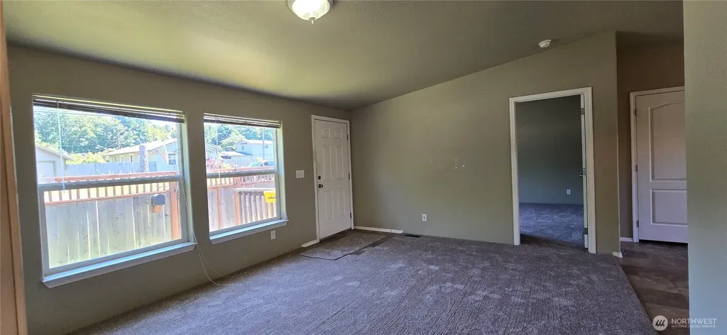 532 E 6th Street Port Angeles WA 98362
