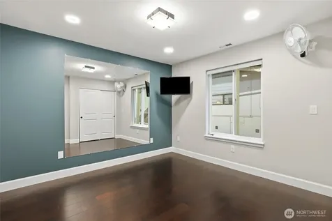 20126 SE 308th Street Kent WA 98042