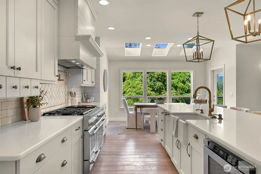 4727 Columbus Avenue Bellingham WA 98229