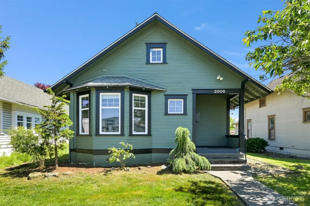 2006 Iron Street Bellingham WA 98225