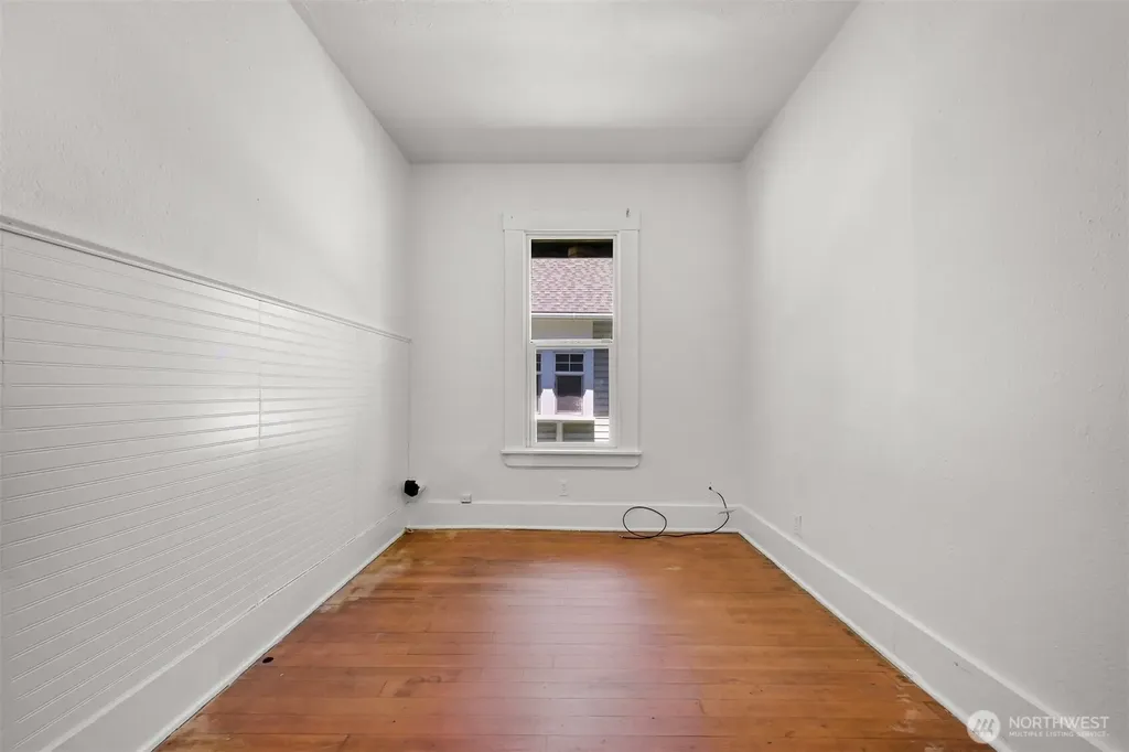 2006 Iron Street Bellingham WA 98225