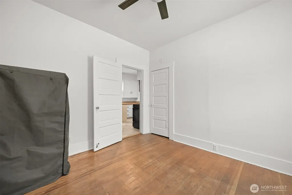 2006 Iron Street Bellingham WA 98225