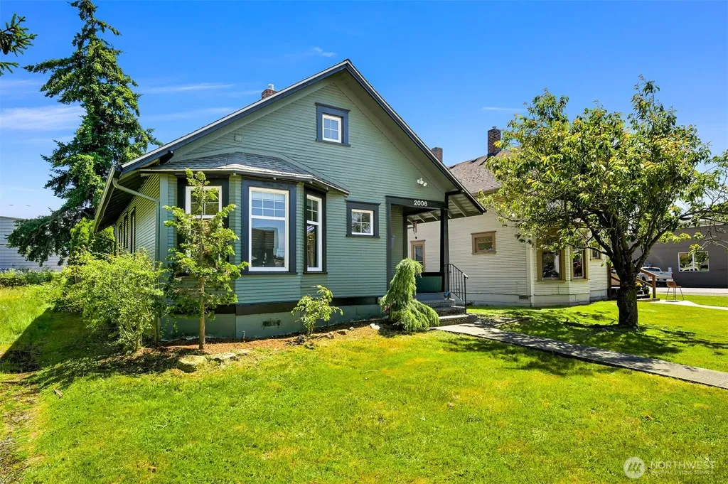 2006 Iron Street Bellingham WA 98225