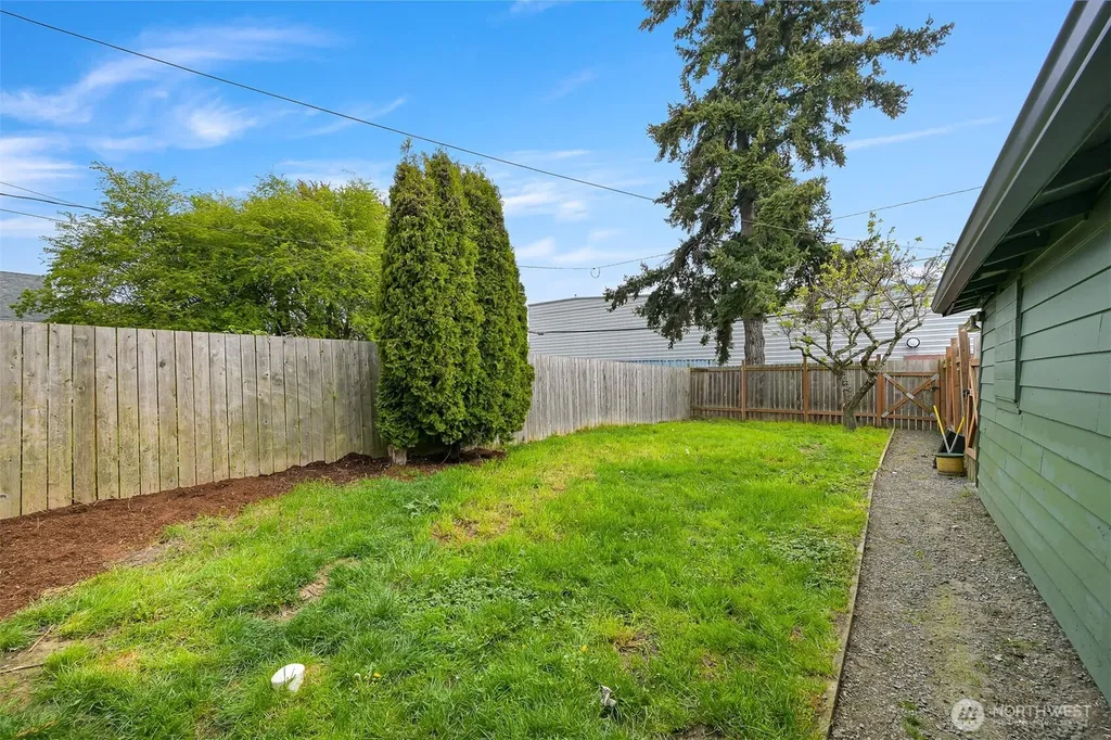 2006 Iron Street Bellingham WA 98225