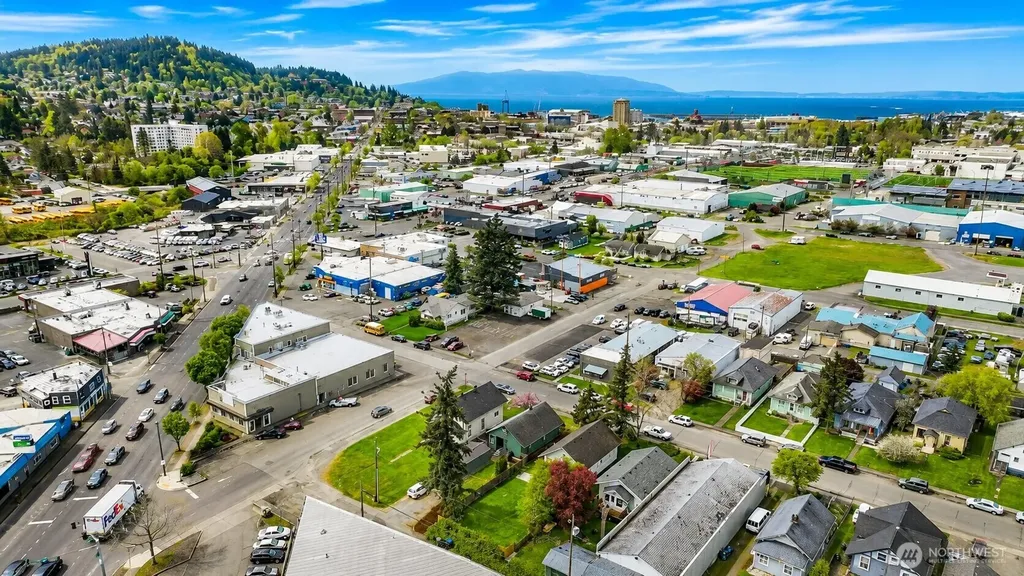 2006 Iron Street Bellingham WA 98225