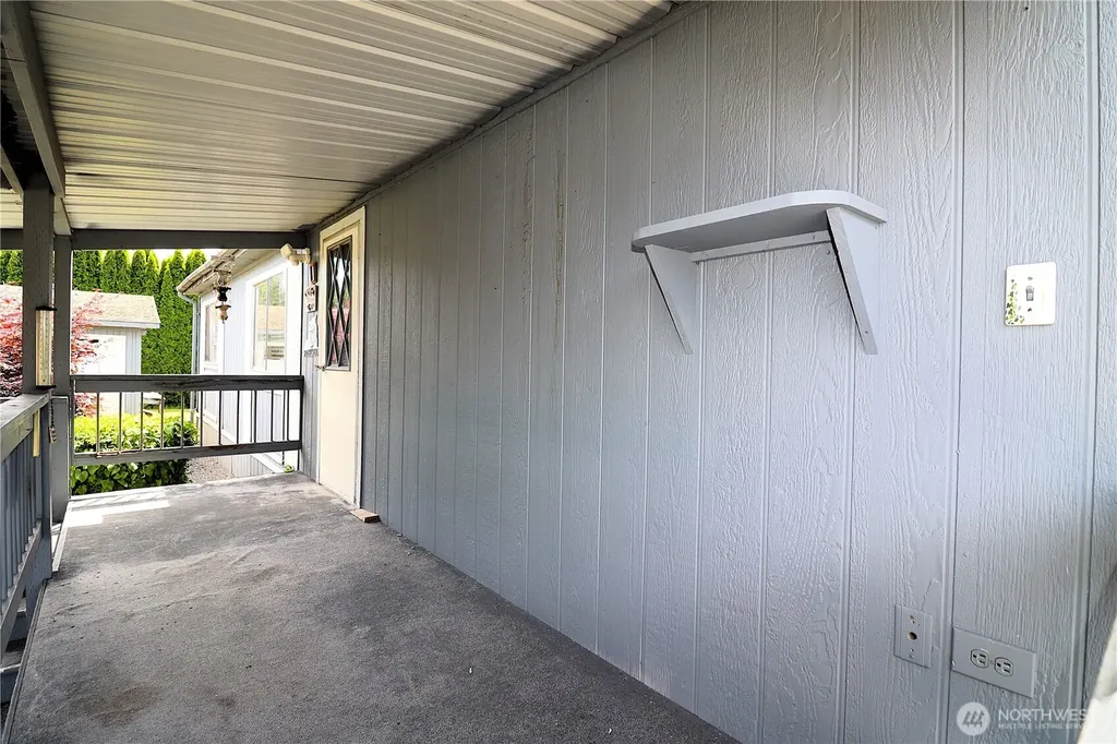 214 Chapman Road Castle Rock WA 98611