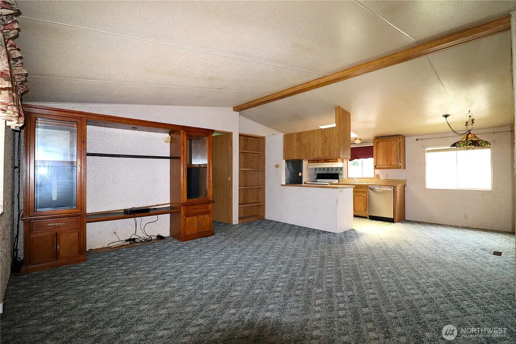 214 Chapman Road Castle Rock WA 98611