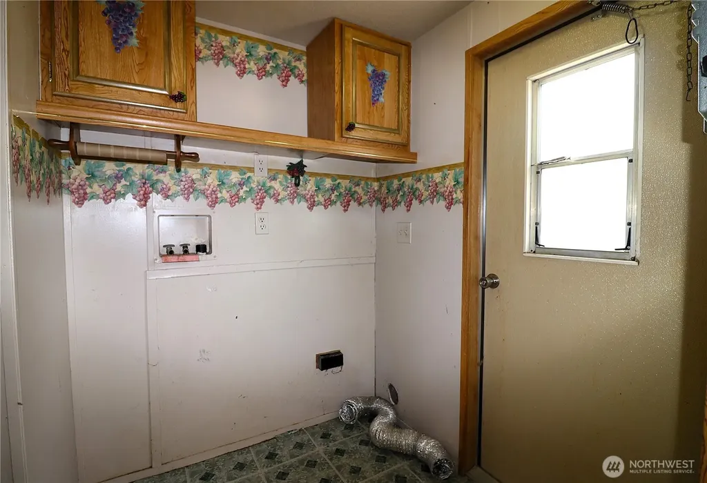 214 Chapman Road Castle Rock WA 98611