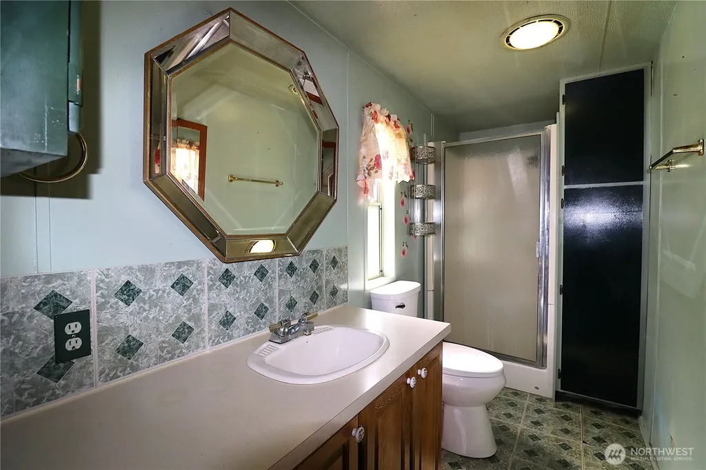 214 Chapman Road Castle Rock WA 98611