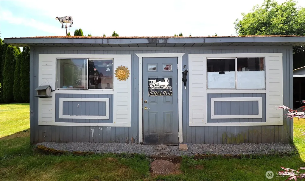 214 Chapman Road Castle Rock WA 98611