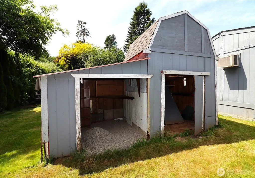 214 Chapman Road Castle Rock WA 98611